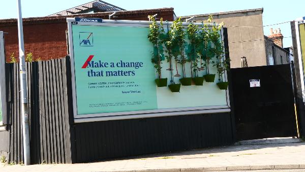 Kinetic and AXA encourage consumers to ‘make a change that matters’ through new OOH campaign  