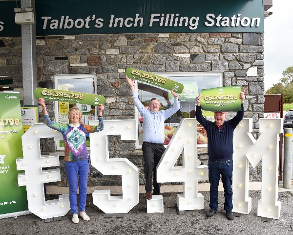  Family run store in Kilkenny city celebrates latest Lotto jackpot win - National Lottery still waiting to hear from Ireland’s newest Lotto millionaire