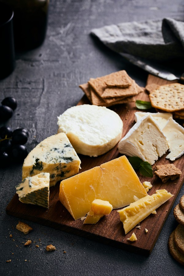 Irish Farmhouse Cheese sector calls for retailer and consumer support with fears of 75% drop in sales 