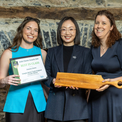 Four Major Irish Retailers Scoop Honours At The CÁIS 2026 Irish Cheese Awards