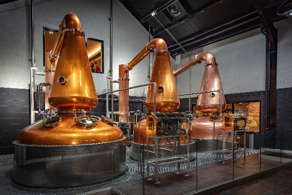 A NEW ERA FOR IRISH WHISKEY DAWNS AS TÁNAISTE OPENS THE DUBLIN LIBERTIES DISTILLERY 